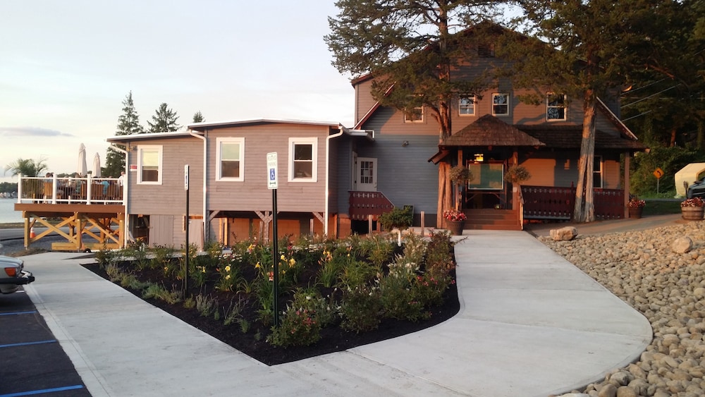 The Nest on Saratoga Lake