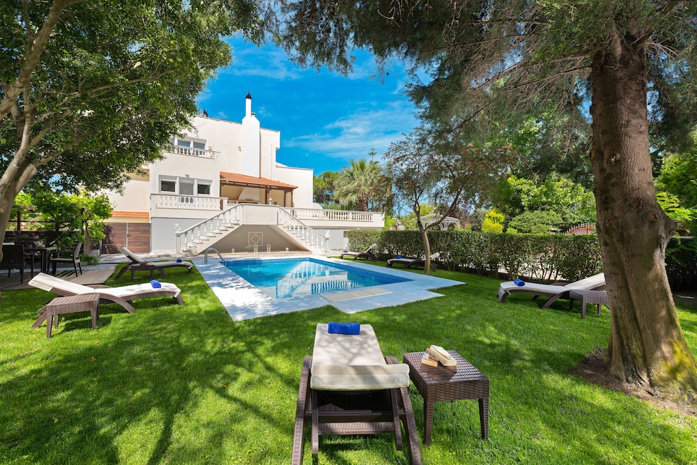 Villa Small Paradise
