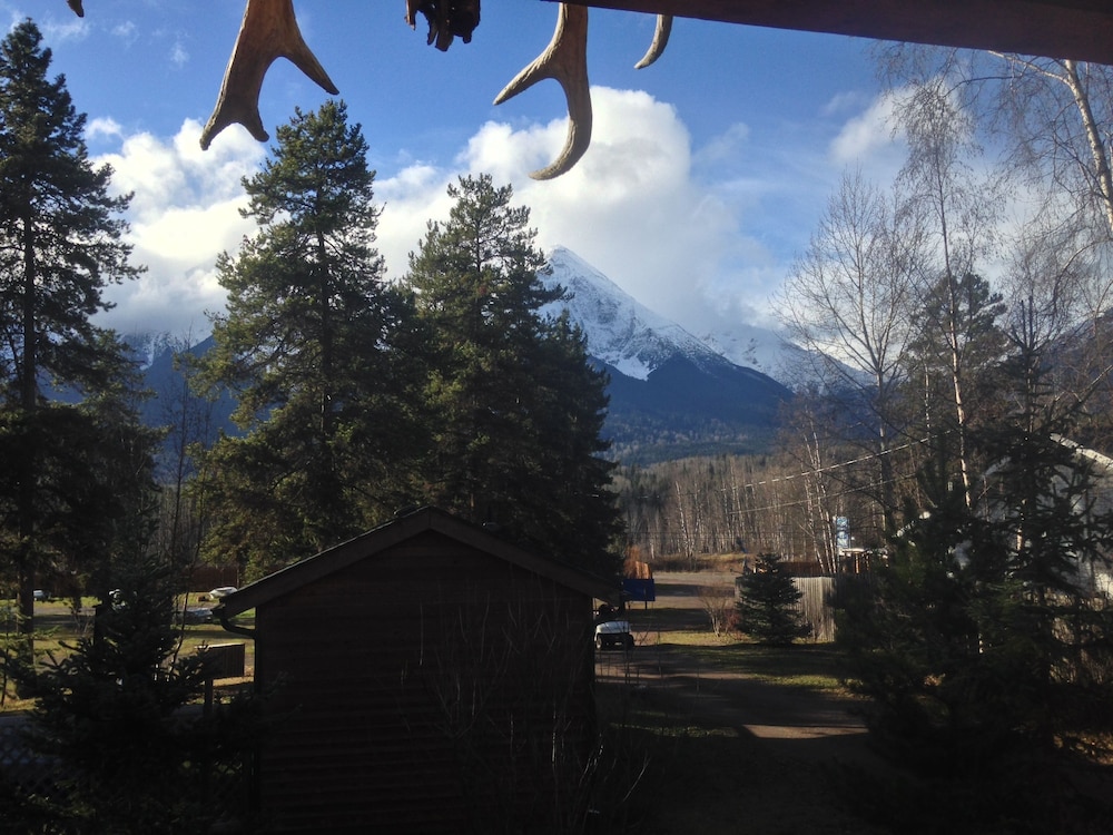 Glacier View RV Park and Cabins