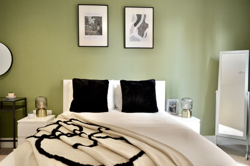 Luxury 2 Bedroom Apartment Near Central London