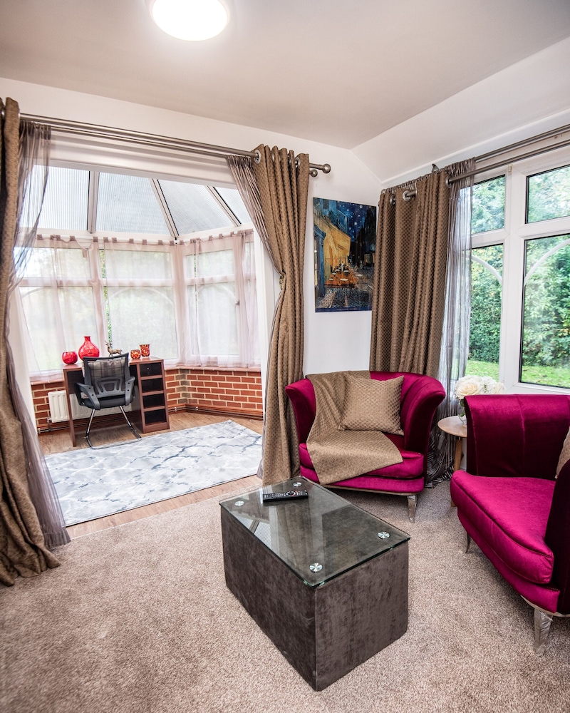 Trivelles Waterhall Country Hotel - Gatwick