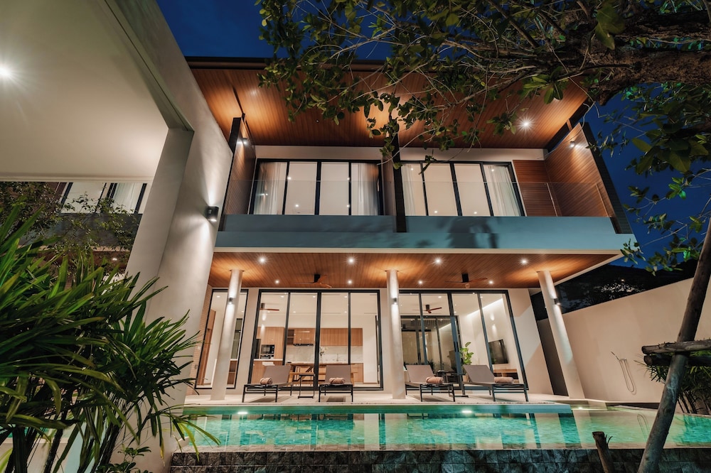 Modern Tropical Pool Villa - Saiyuan