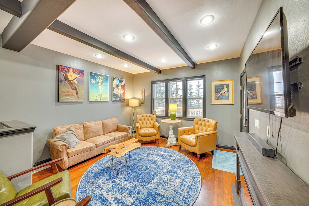 13 Mi to Skiing: Downtown Wallace Home w/ Deck
