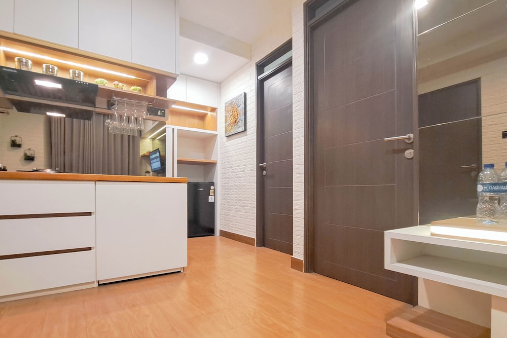 Modern And Comfy 2Br Apartment Mekarwangi Square Cibaduyut
