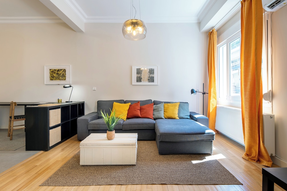 Spark 2-Bedroom Apartment in Athens