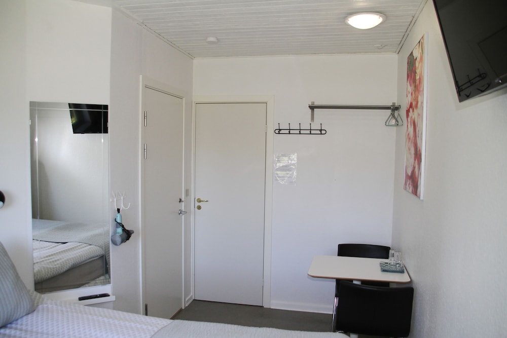 Hine Bakke Guest House