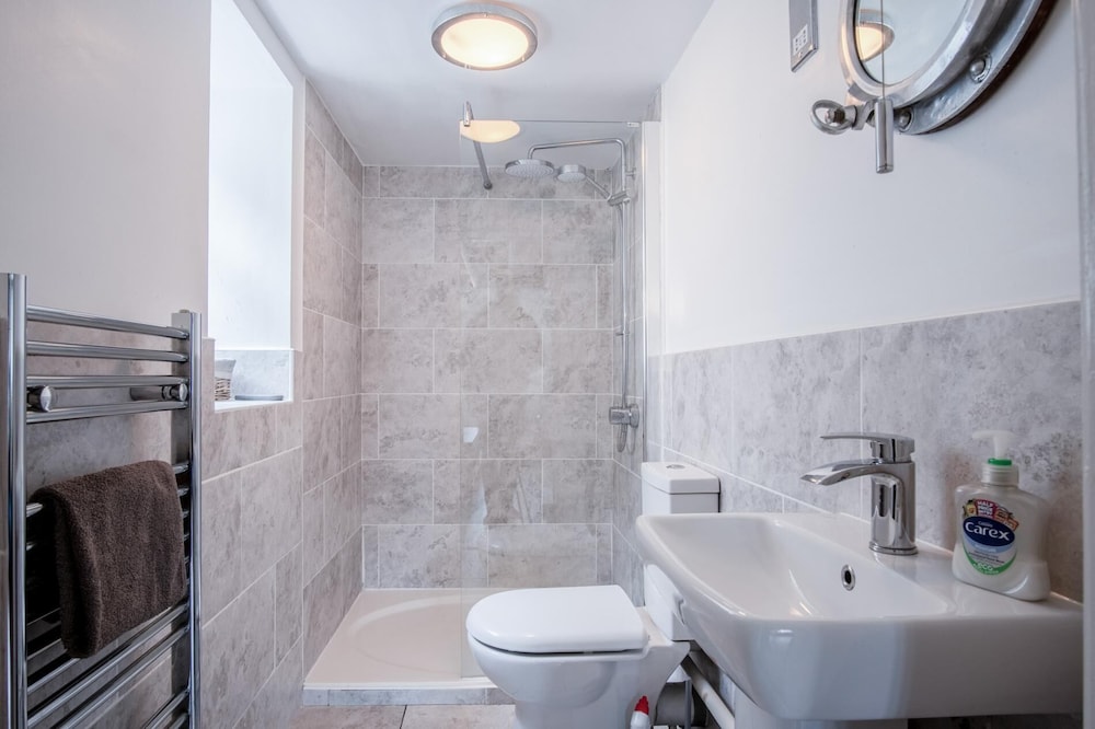 Beachwood - 2 Bedroom Cottage - Penally