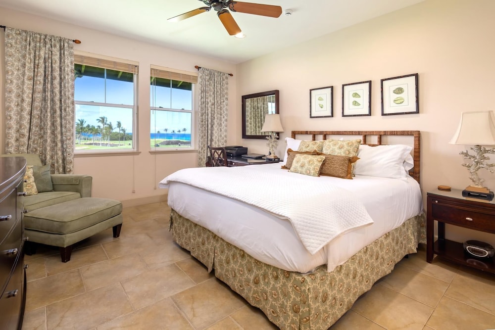 Halii Kai Oceanfront KBM Resorts 2 Units, 4 Bedrooms Ml-2567