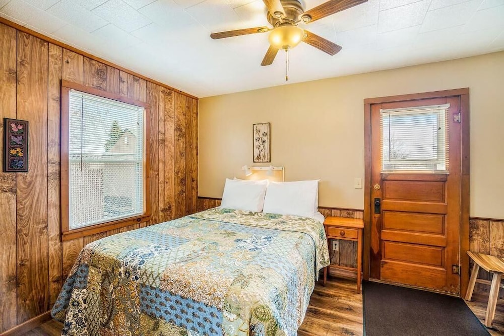 Pleasant Valley Resort