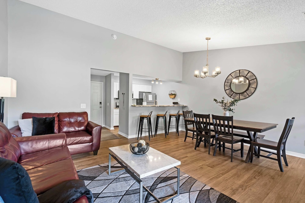 Quittin' Time Stay for 6 With Golf Course Views & Resort Amenities