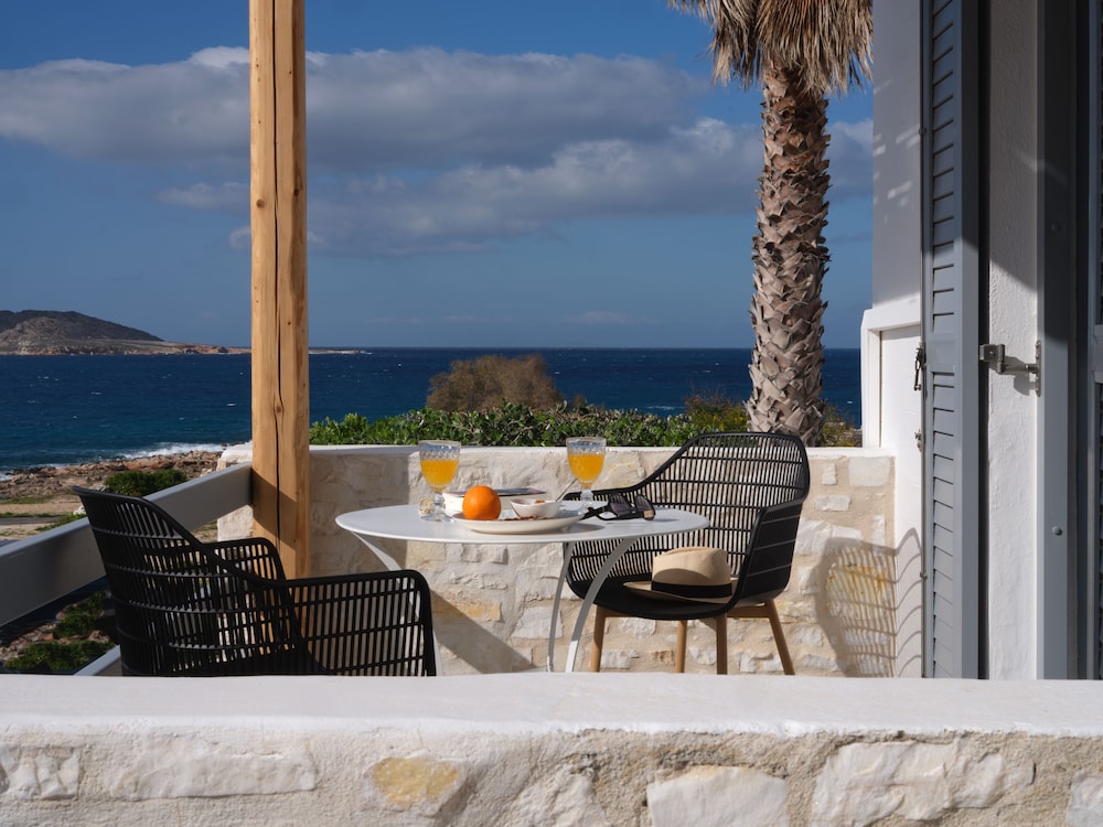 Ariti Seaside Residence view 2