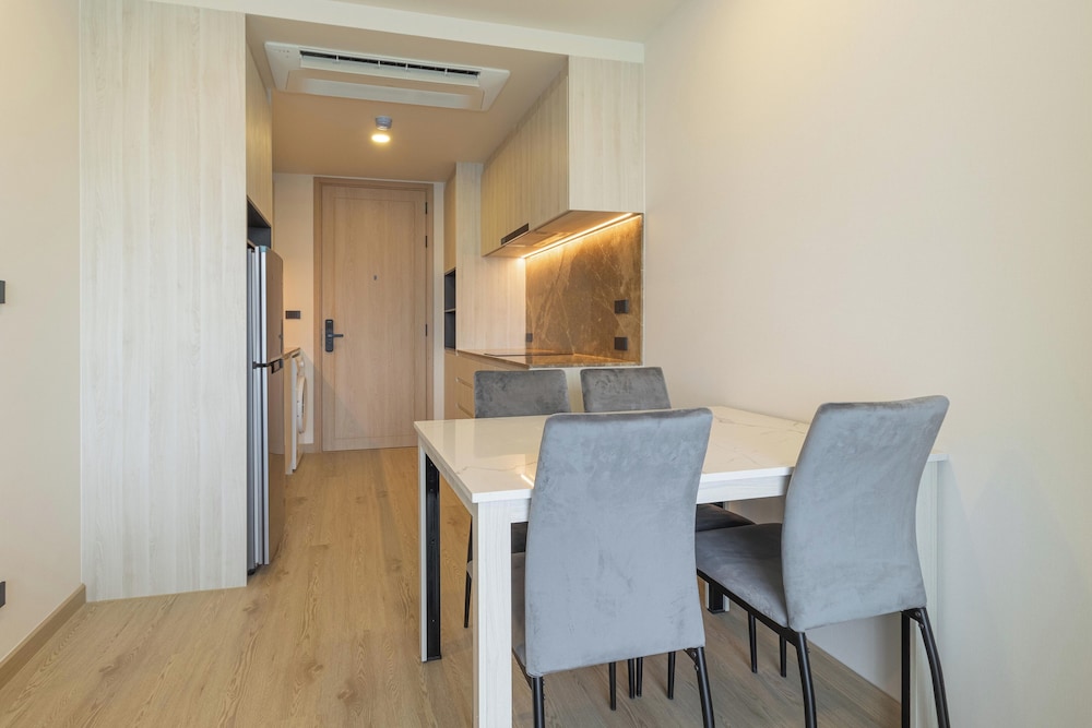 New Condo Near Phuket Beach Clubs C227