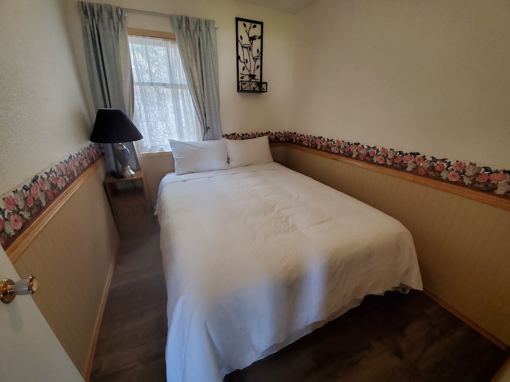 Celadon Lodge