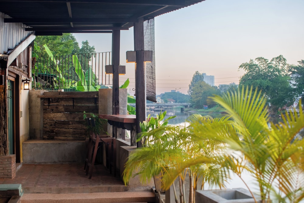 Tolani Riverside Chiang Mai Villa
