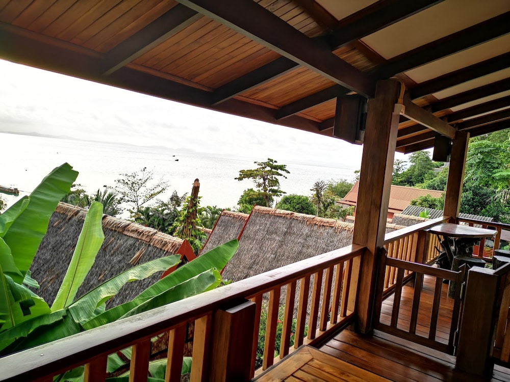 Phi Phi Relax Beach Resort