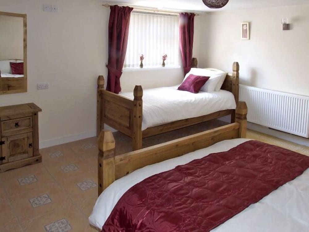 Rosewaters Cottage view 3