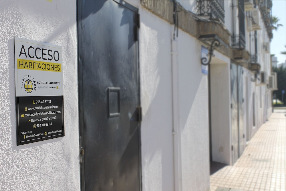 Hotel Restaurante Vía Sevilla - Cádiz by MA 22 Puntos