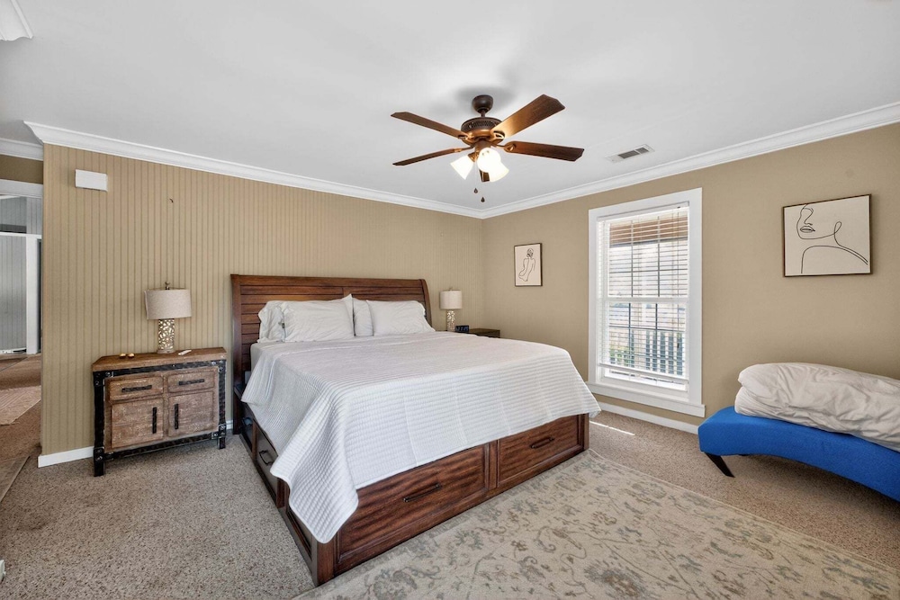Healing Adventures Wellness Retreat 3 Bedroom Home