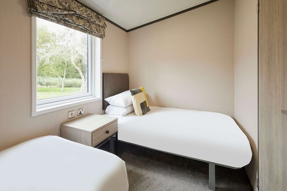 Host Stay Teejay s Lodge