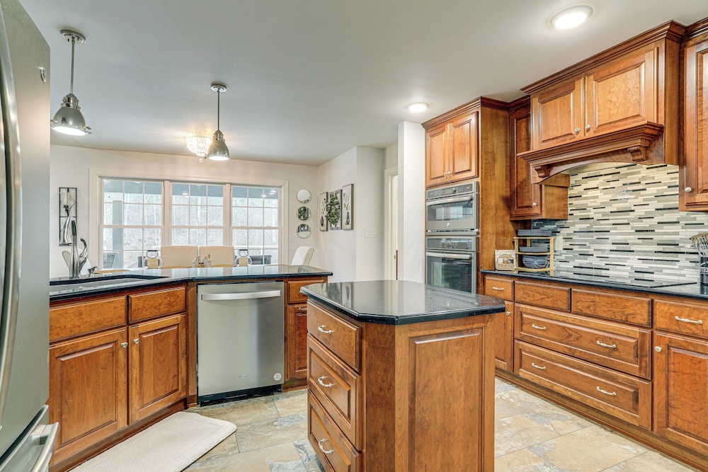 Firplace & Deck: Riverfront Heber Springs Home