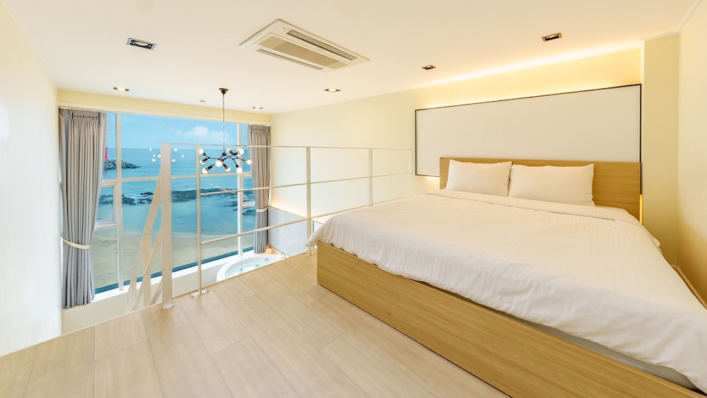 Gangreung Ninarang Spa Pension