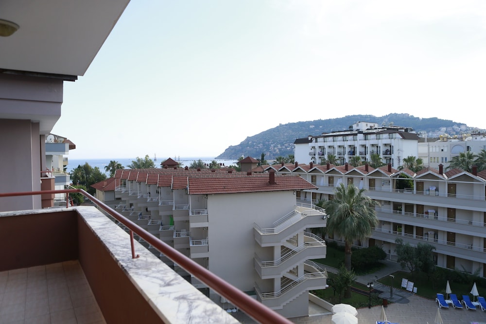Maren Beach Apart - Image 21