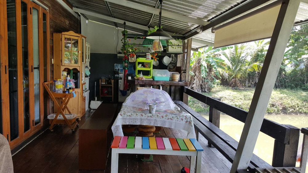 Baan Aunjai Homestay