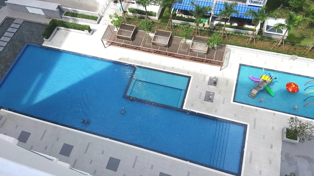 Jennifer Apartment Luxury 2BR SW Pool