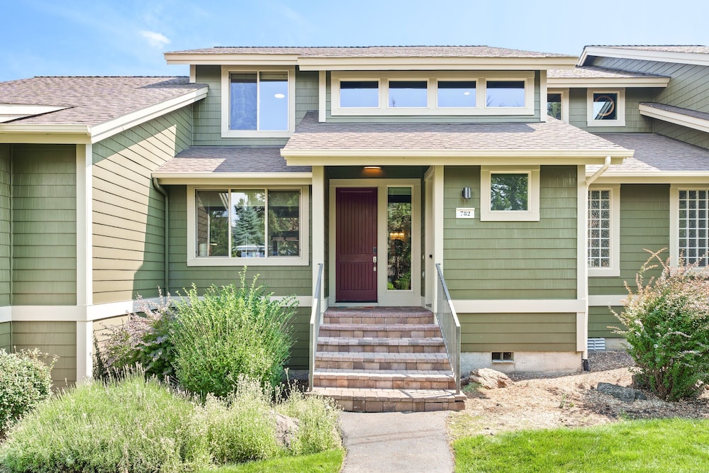 Brighter Days 3 Bedroom Townhouse