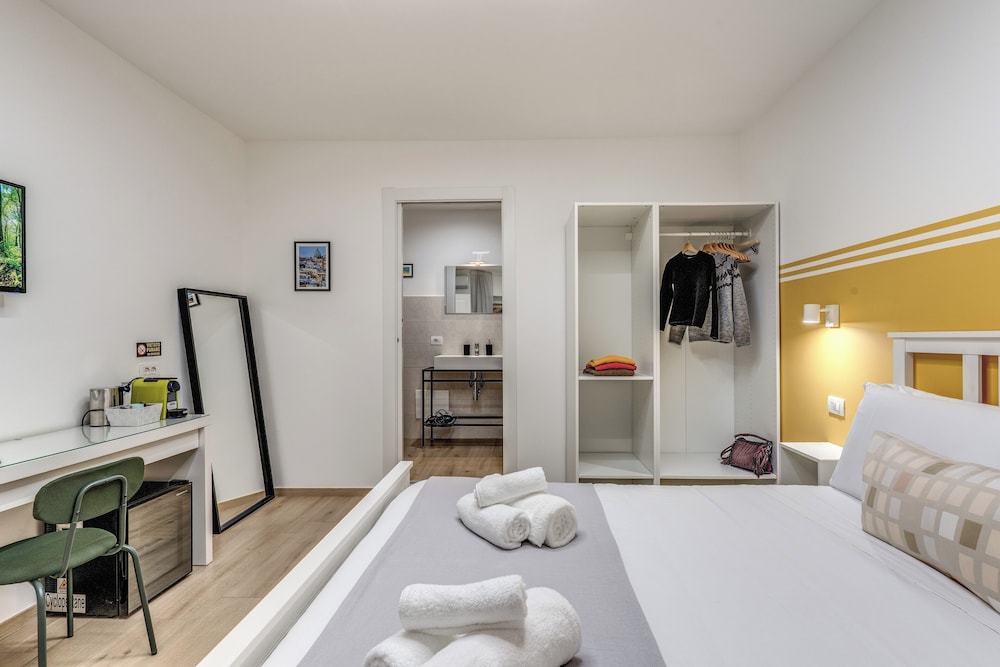 Caravita Rooms