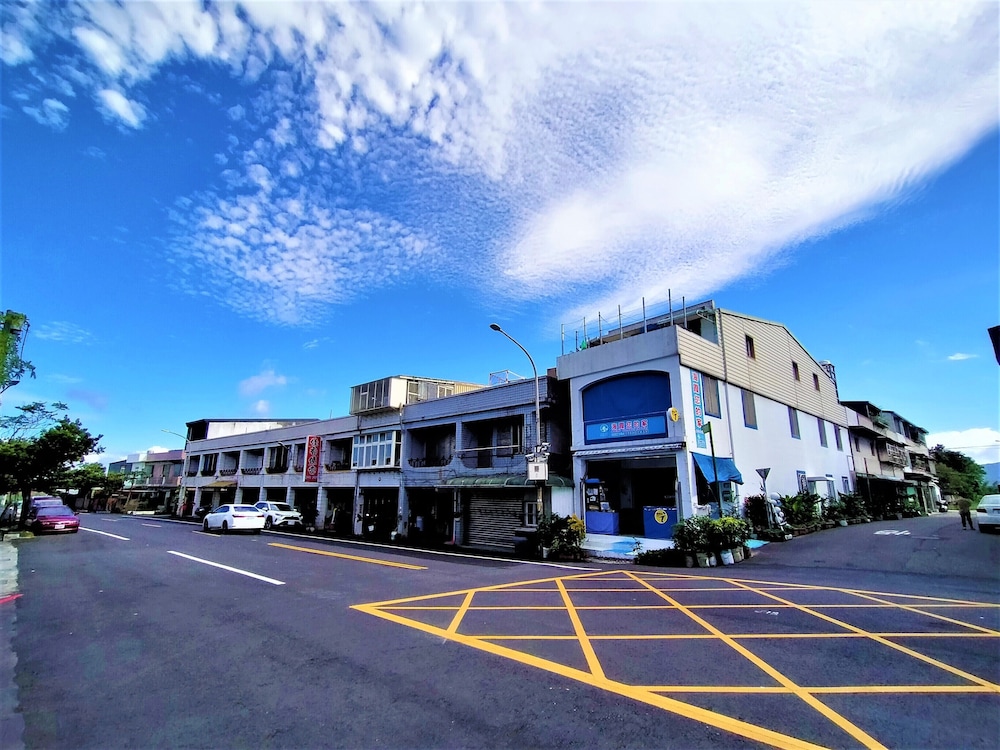 Hai Xia Your Home