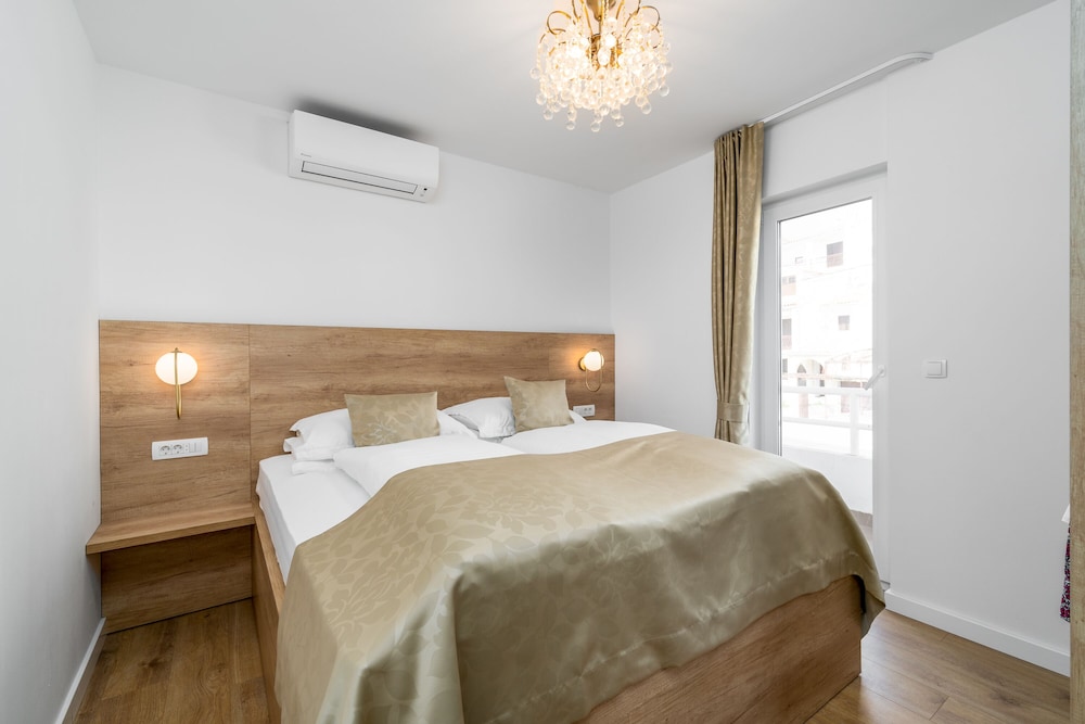 Rooms Vedrana photo 5