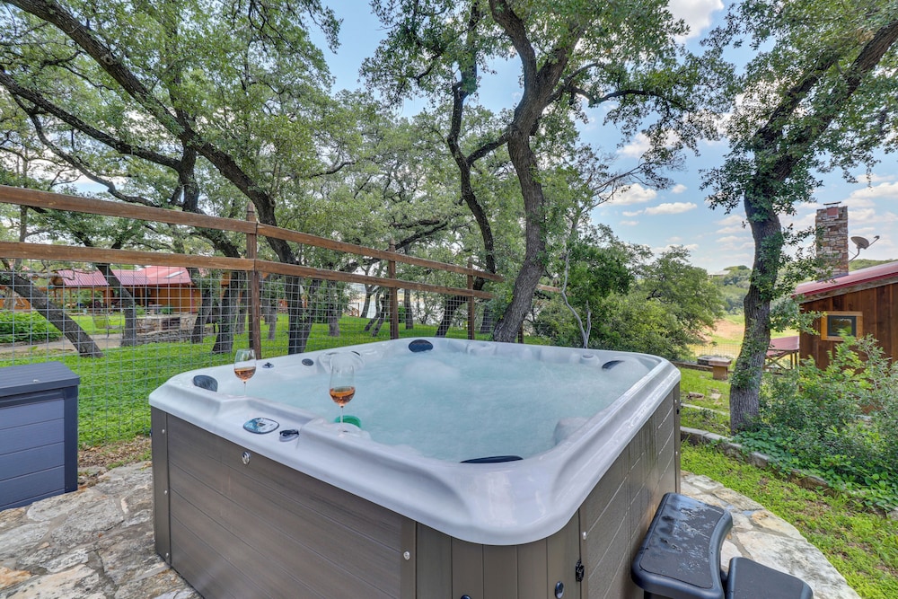 Waterfront Spicewood Home: Deck, Fire Pit Grill - Property Image 50