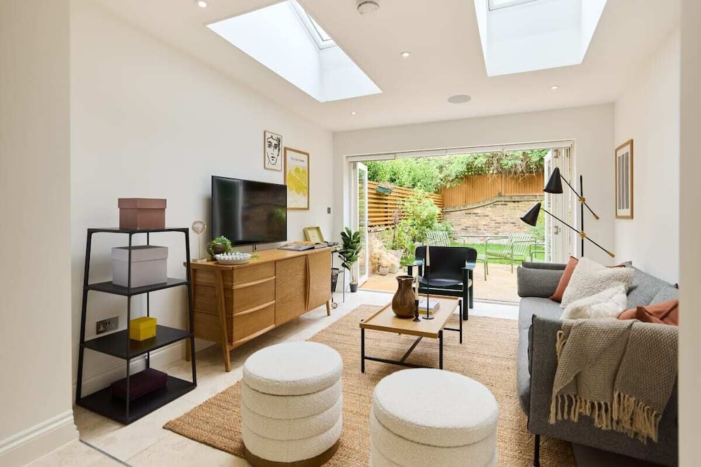 The Camden Park Place - Lovely 4bdr Flat With Garden