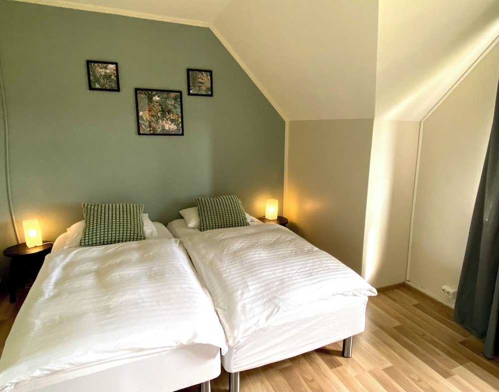 Paradise Cave Hostel & Guesthouse