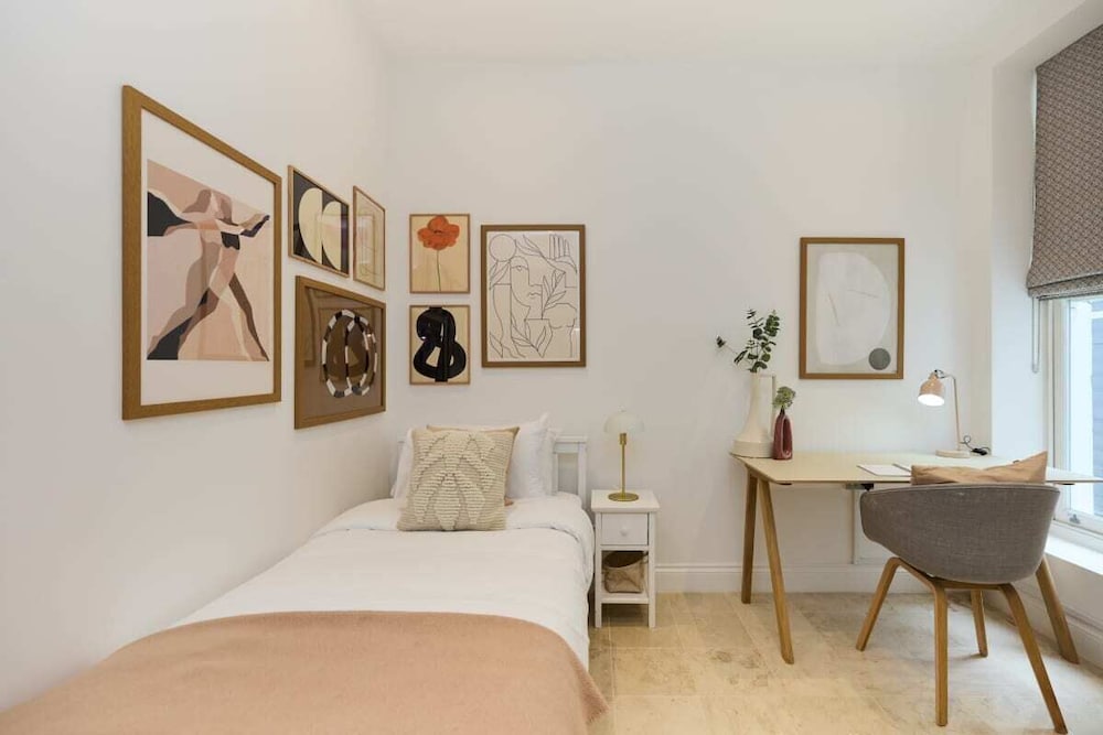 The Camden Park Place - Lovely 4bdr Flat With Garden