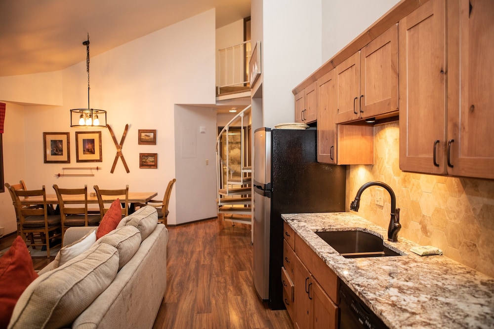 Flying Dutchman, Keystone Ski Resort Gulch & Soda Springs - Keystone Ski Resort CO Condos