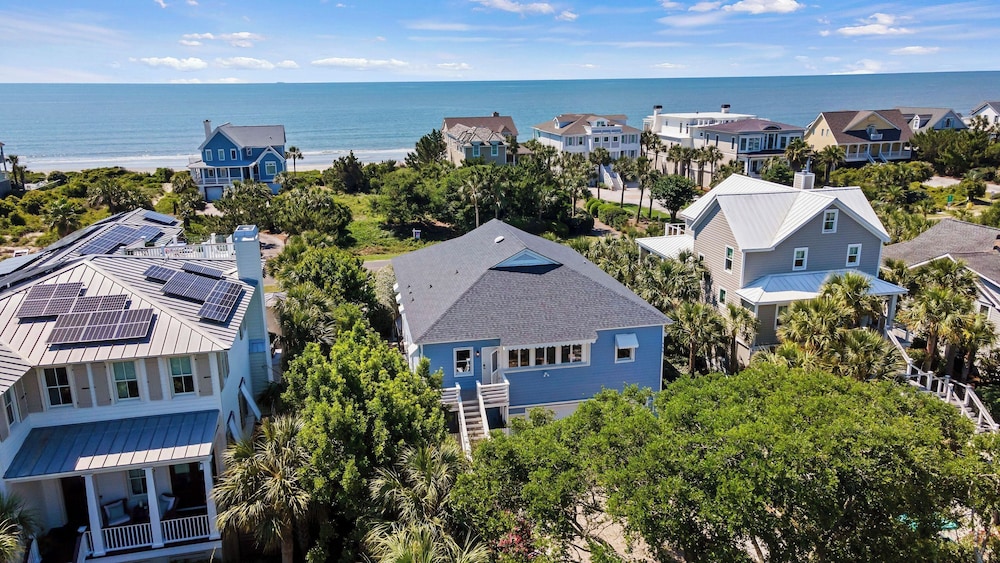Historic Isle of Palms Retreat Near the Beach w/ Pool & Screened Porch Roosevelt Retreat by Avantstay