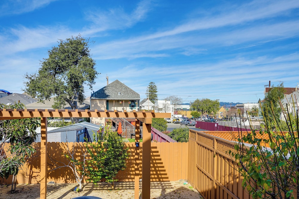 Walk to Crab Cove Beach: Alameda Home w/ Game Room