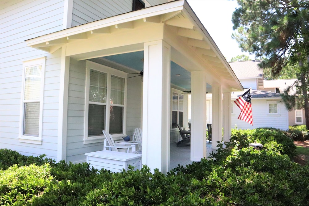 1366 Laurel Grove - 4 Br Home view 5