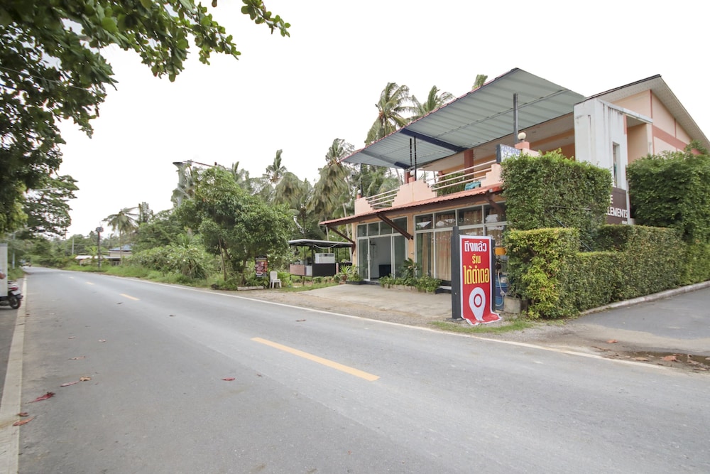OYO 1120 The Royhanna Beach Home