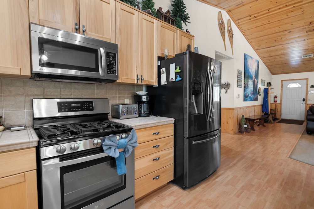Sugarbear Cabin
