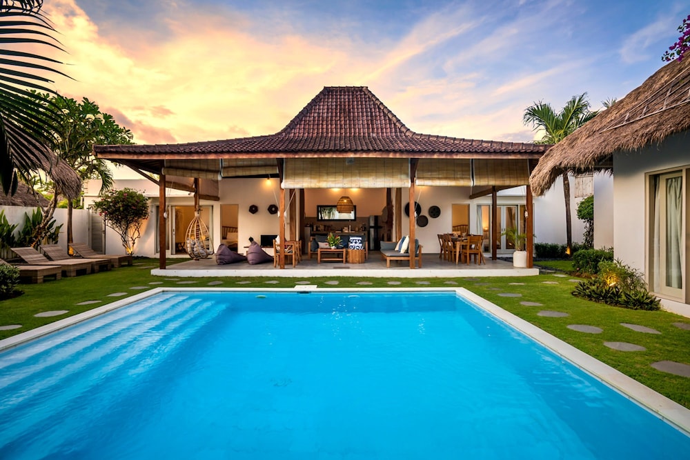 Villa Nakal by Alfred in Bali - Tropical Bliss 4BD Villa w Private Pool Oasis