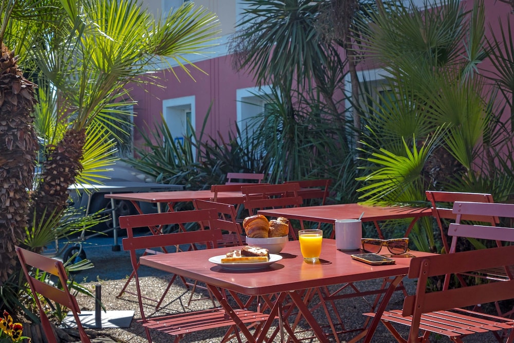 Frejus Vacations - ibis budget Frejus Saint-Raphael Capitou A8 - Property Image 5