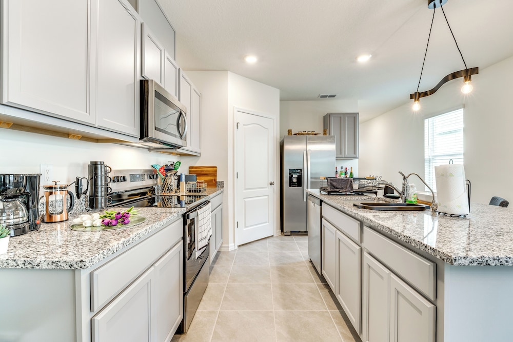 Playground Access: Winter Haven Getaway w/ Patio!