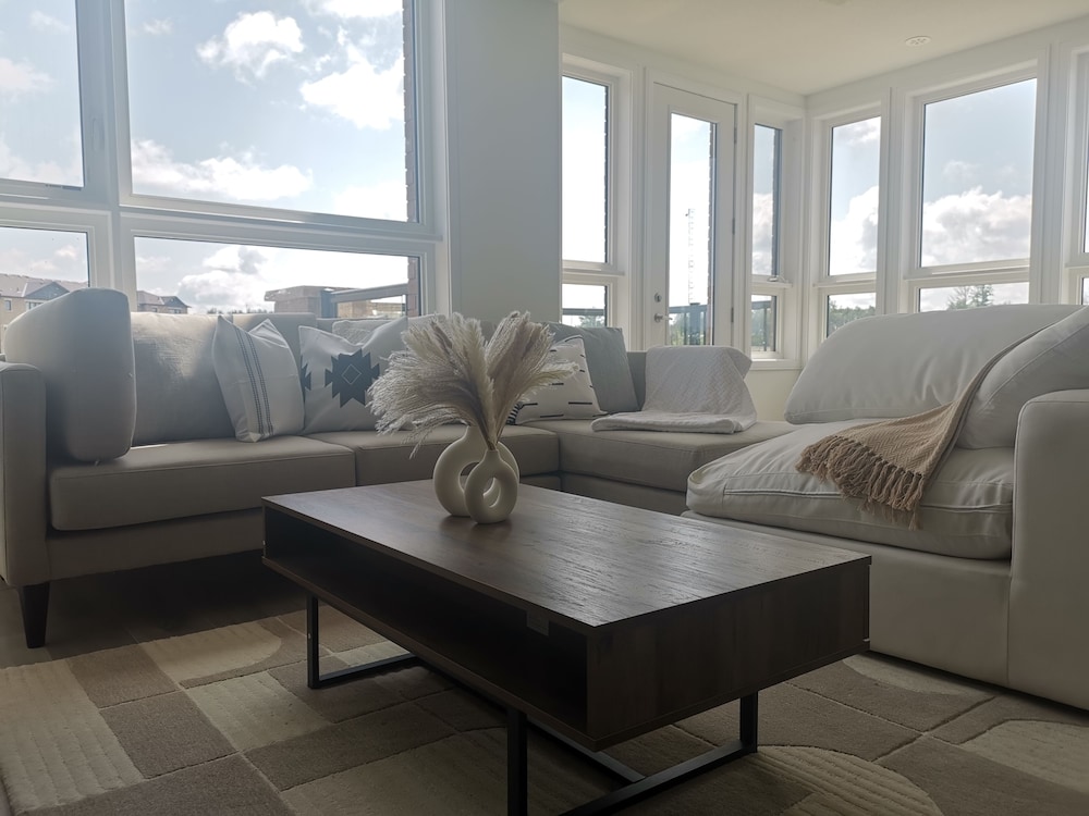 Barrie Comfort Lodging