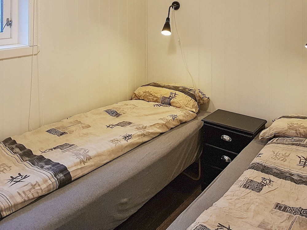 10 Person Holiday Home in Urangsvåg view 3