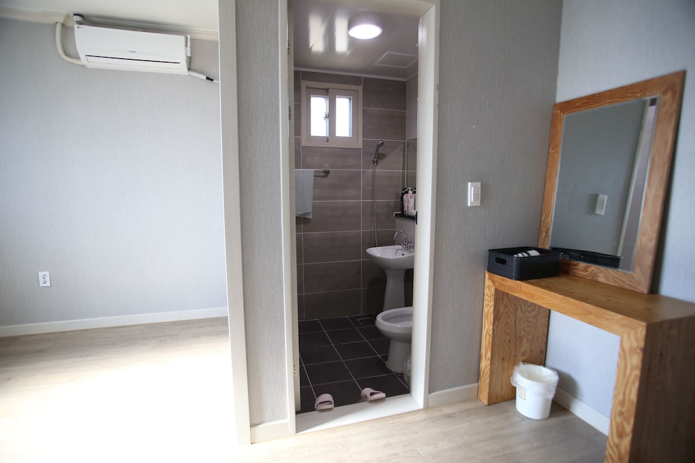 Namu Guesthouse & Pension - Hostel