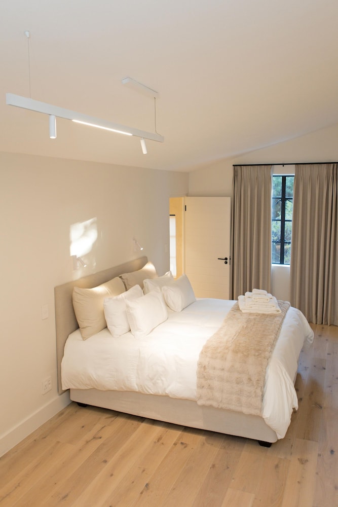 River 42 Camps Bay - Luxury Villa With Pool Stream