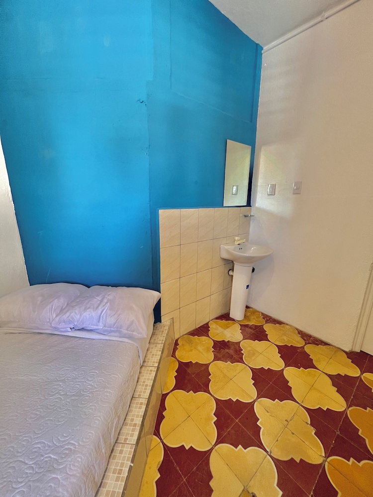Hostal Urban